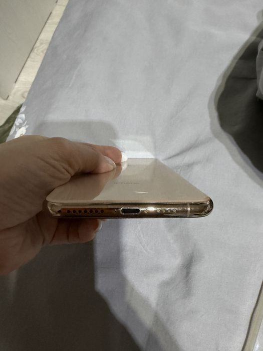 Продам свой iPhone XS Max