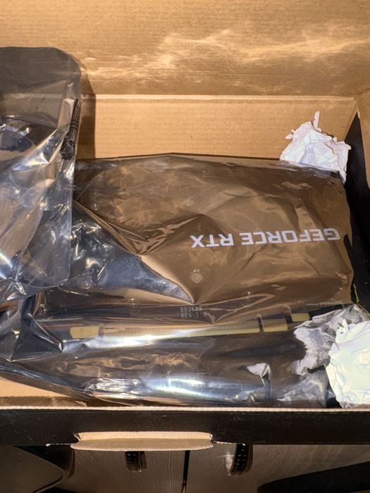 RTX 3060 12 Gvram  ddr6