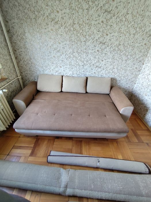 Vând canapea extensibila