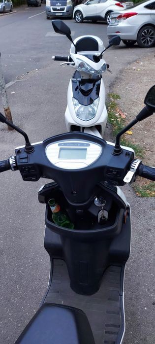 Vând scuter electric limitata la 25 km 2020