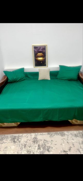 Garsoniera PARTER in spatele mallului , cu demisol, mobilat si utilat