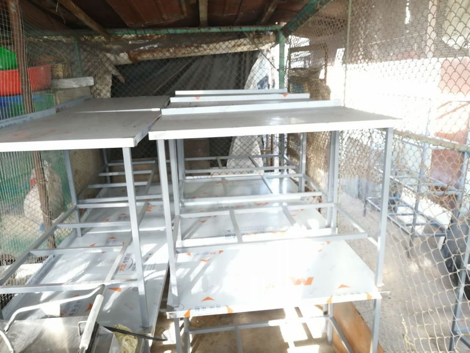 Stol nerjavika stelach