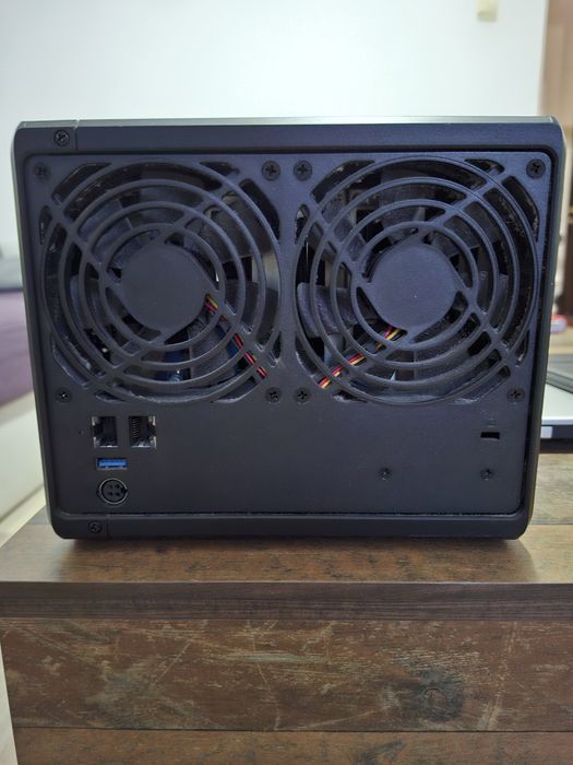 Nas Synology 423+
