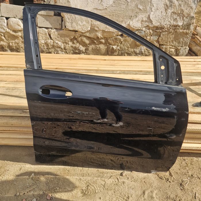 Mercedes Benz  B  W247   2019 предна дясна врата