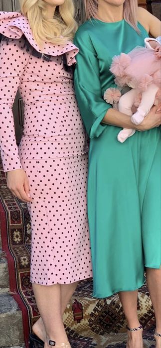 Vand rochii aproape noi marimea S!!