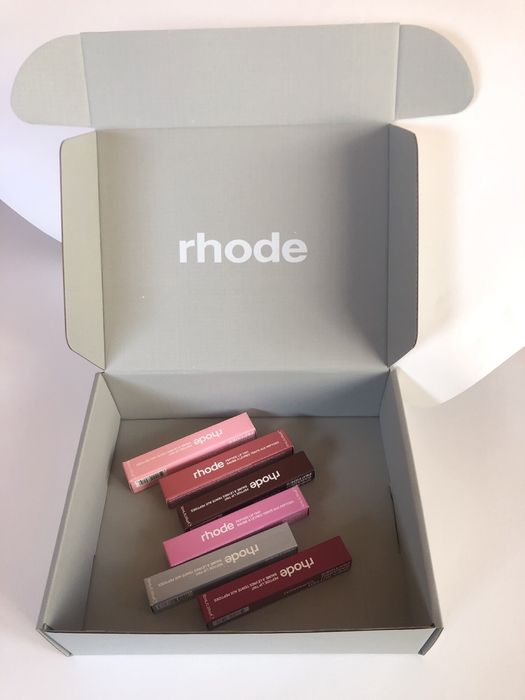 Оригинални Rhode Peptide Lip Tint гланцове-Внос от САЩ налични цветове