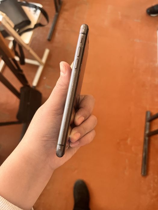 Айфон 11 черный.