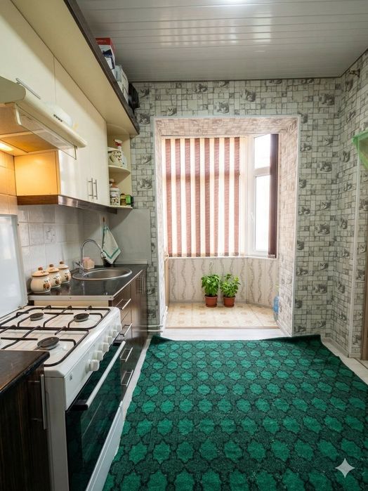 Самарқанд Сартепо массеви 5етажли домни 3қаватидан 2хонали
