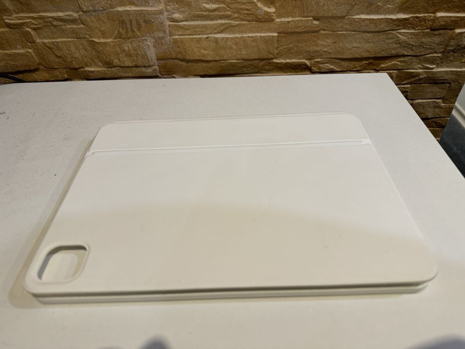Клавиатура калъф за Ipad pro/ Ipad air бяла