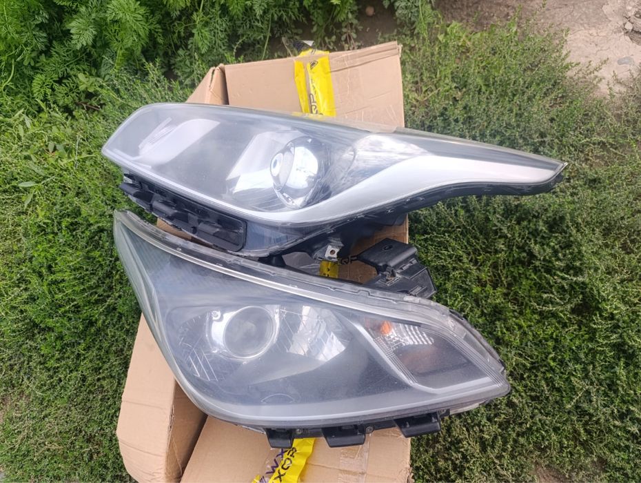 Продам фары Kia rio