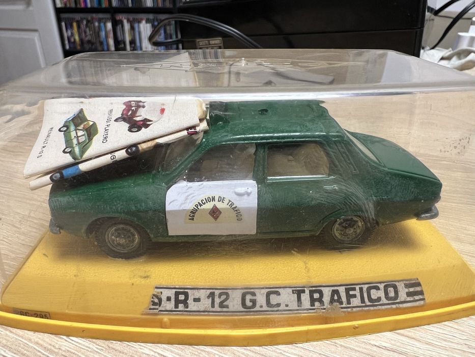 Renault 12 Pilen 1:43