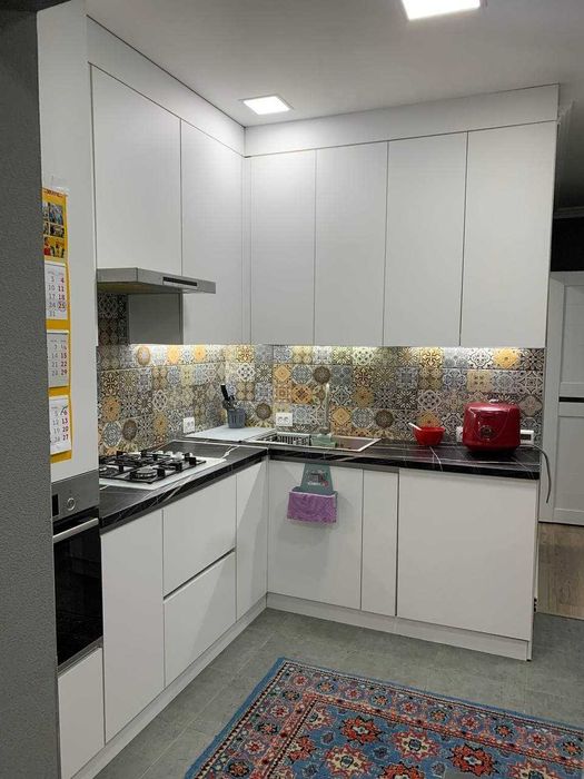 Кухня на заказ! Скромная кухня, современная! Мебель на заказ