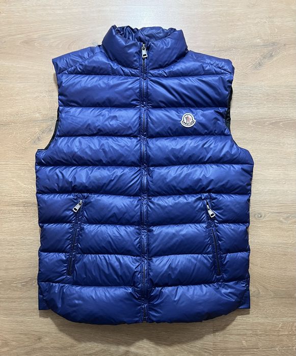 Moncler пухен елек размер М