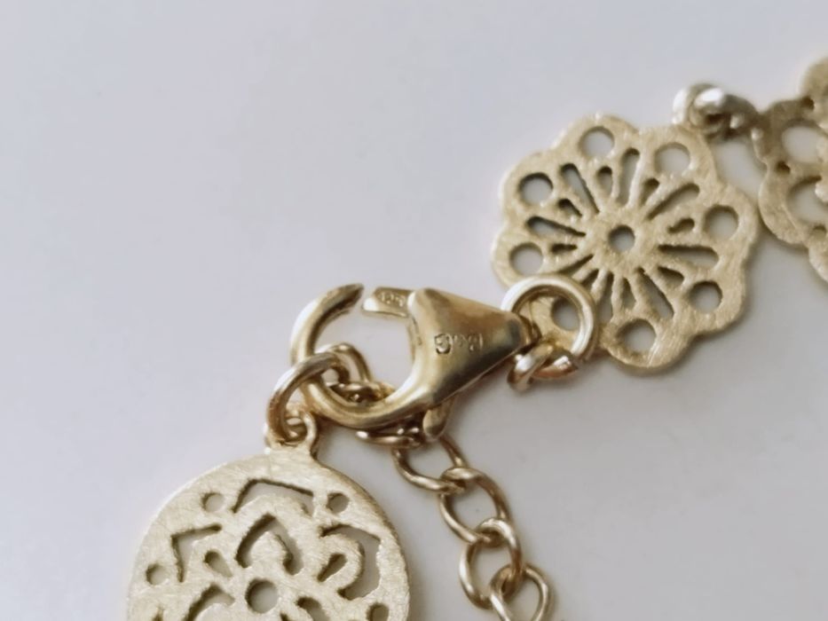 Veche bratara din argint de 925, filigran, model floral, placata cu aur, B&G