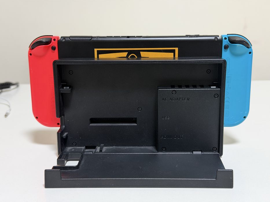 Nintendo Switch V2 полный комплект + игры