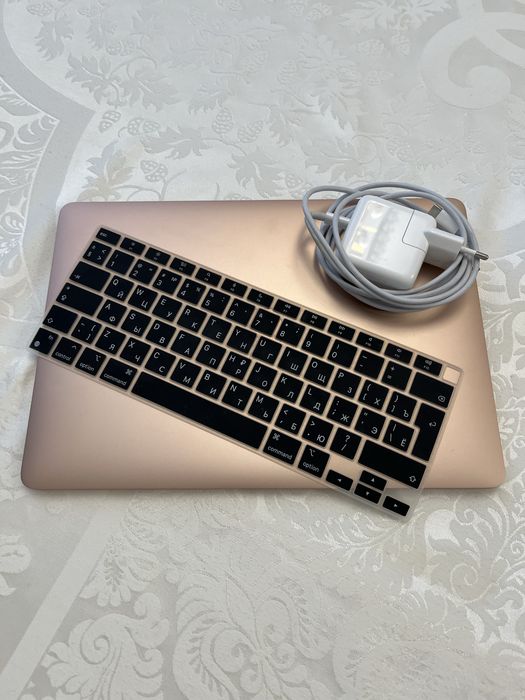 MacBook Air M1 256 gb