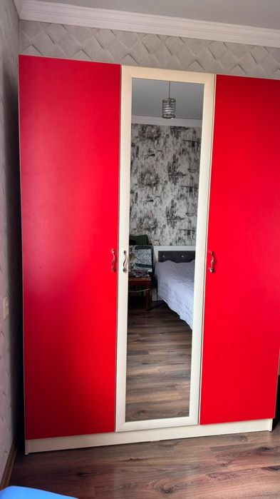 Комод и шифоньер