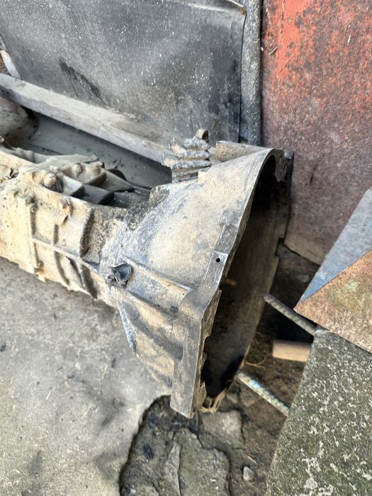 Двигатель и коробка раздатка на Прадо 90-95 1 KD