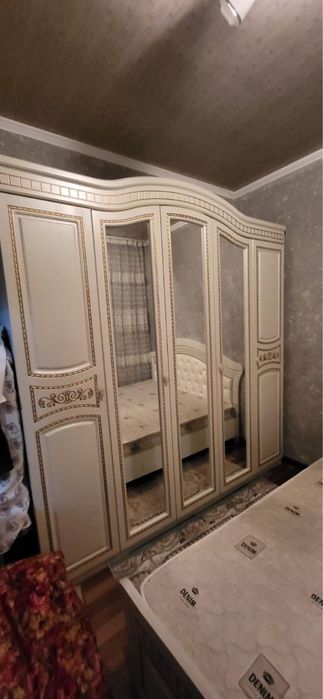 Спальный гарнитур в полном комплекте !СРОЧНО!