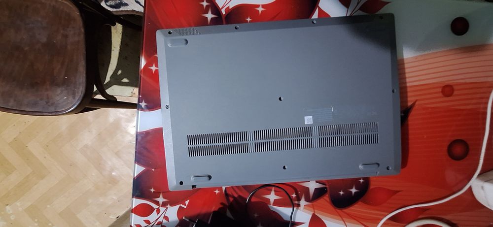 Vand laptop lenovo MV81