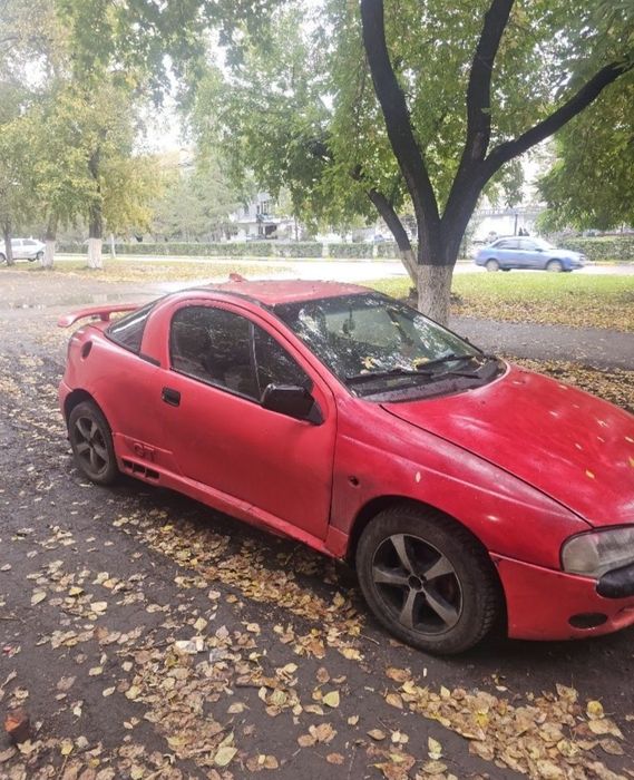 Продам почти даром