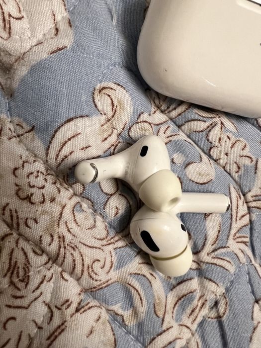 Airpods pro кейс