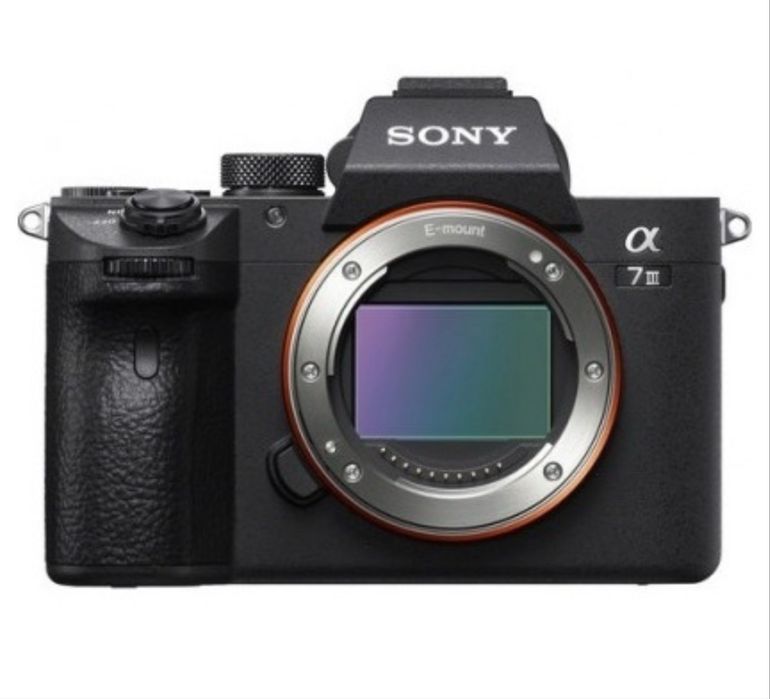 Фотокамера Sony Alpha A7 III kit 28-70mm
