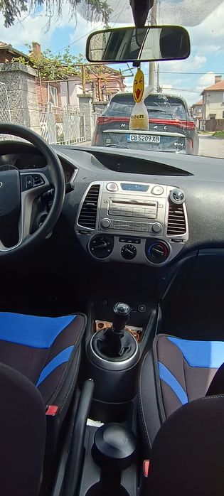 Продавам Хюндай и20