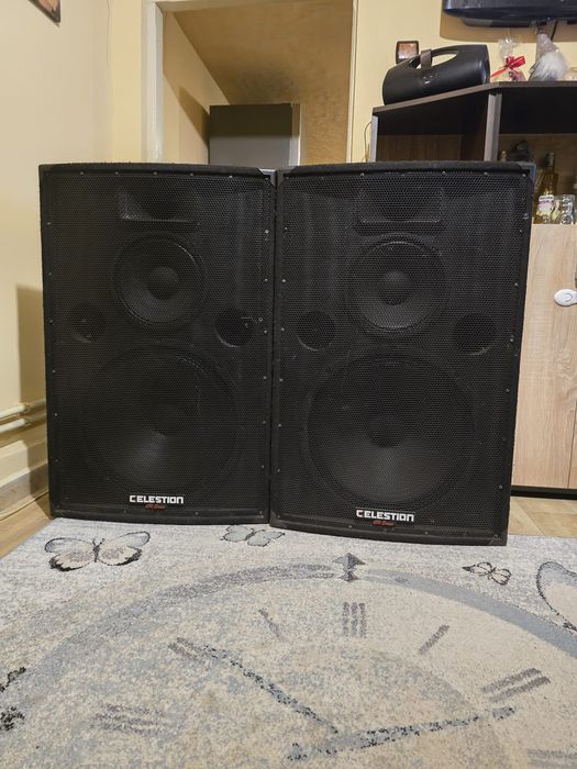 Vand boxe Celestion cr183