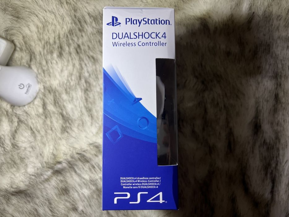 Controller Sony DualShock 4 - produs nou