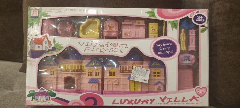 Къща за кукли в отлично състояние