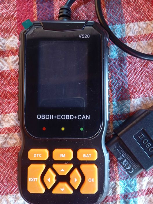 Четец за грешки на автомобил OBDII