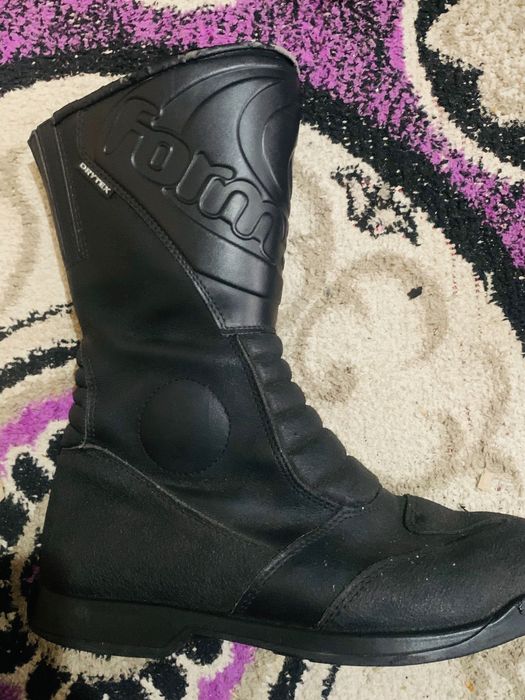 БОТУШИ DAYTONA CARVER чисто нови са размер 42