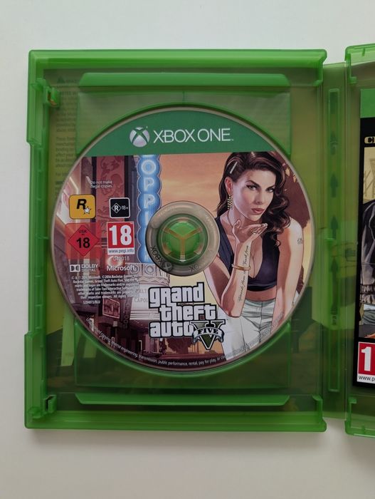 Vând joc GTA 5 Premium Edition pentru Xbox One S