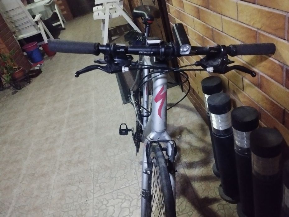 Шоссейный Велосипед Specialized Sirrus Elite