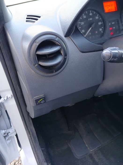 Vând dacia logan 1.6 benzină  cu gpl