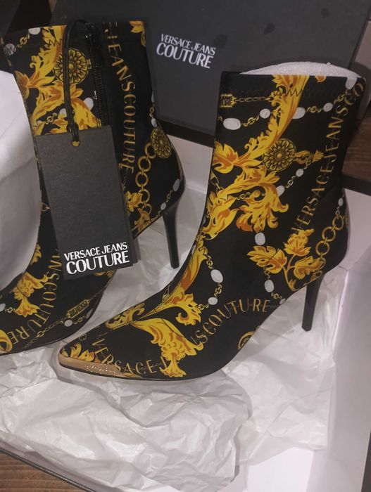 Боти Versace чисто нови