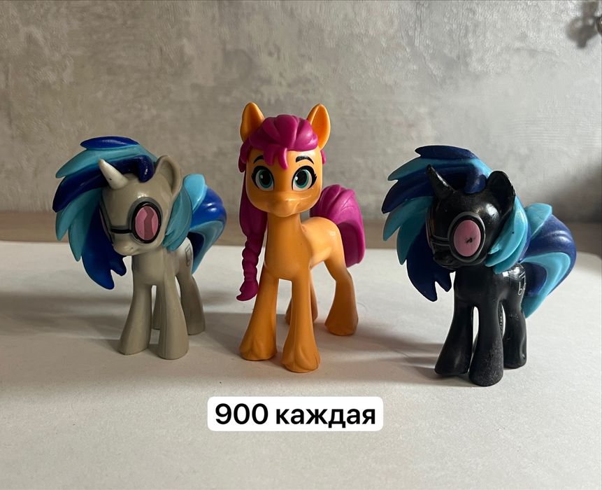 аниме фигурки, игрушки акриловые стенды