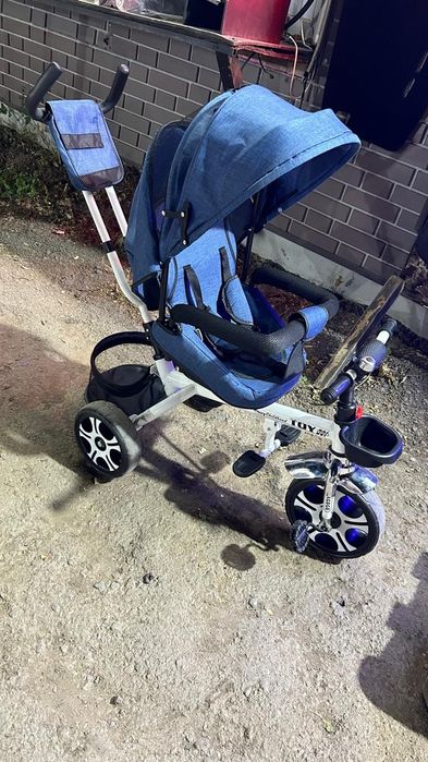 Коляска велик  новый