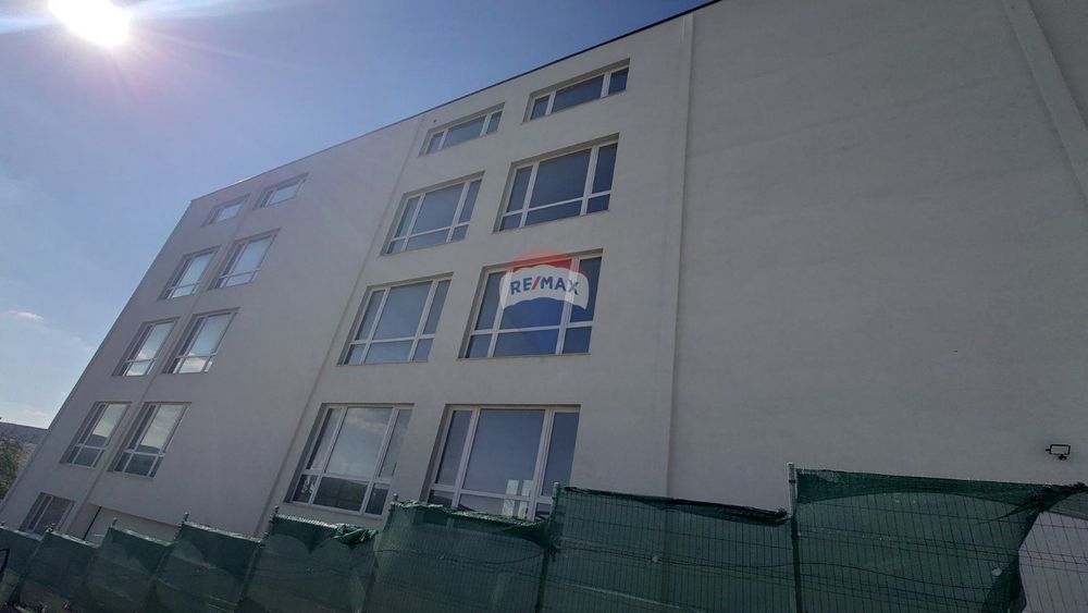 Продава се Промишлена сграда в Варна, Западна промишлена зона - 1621 кв.м за 721 €/кв.м - Снимка #10