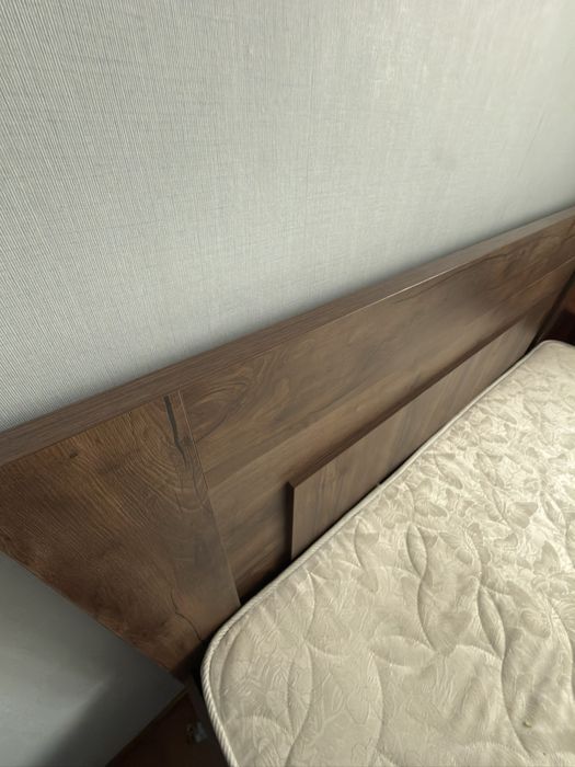 Продам спальный  гарнитур