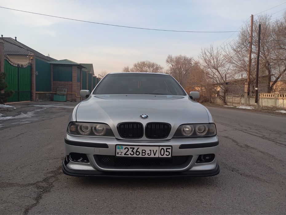 Продам Бмв на запчасти