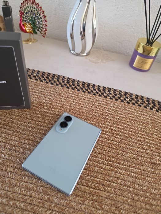 Samsung Galaxy Z fold 8