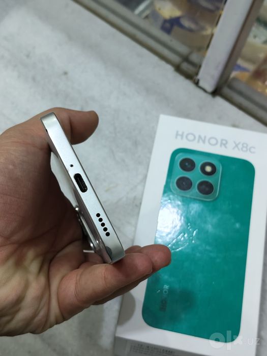 Honor X8 C 16/256 GB White ideal srochna sotladi
