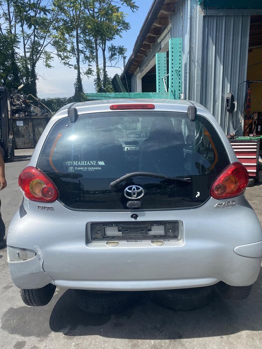 Toyota Aygo 1.0i НА ЧАСТИ!!!