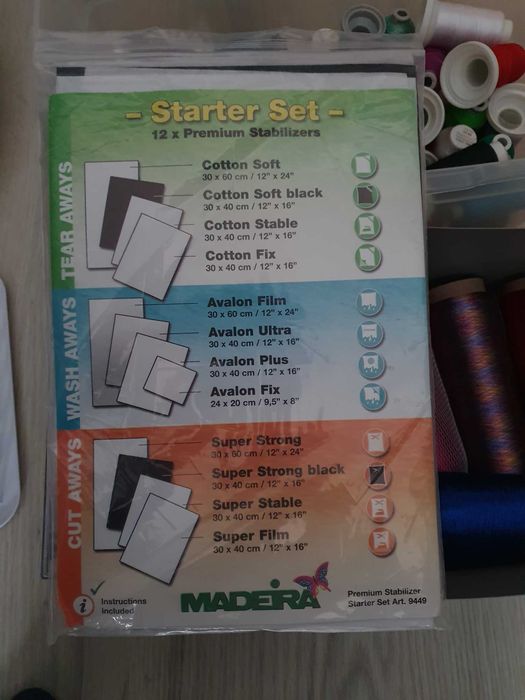 Masina de brodat Brother VR cu masa Brother, soft, accesorii