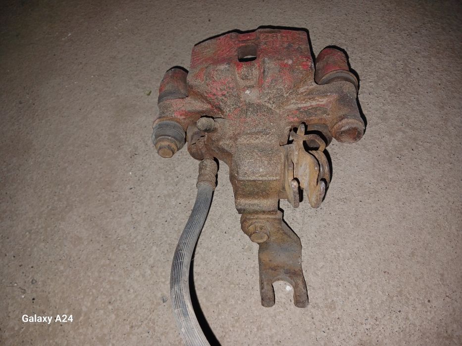 Суппорт на мазда 626 птичка