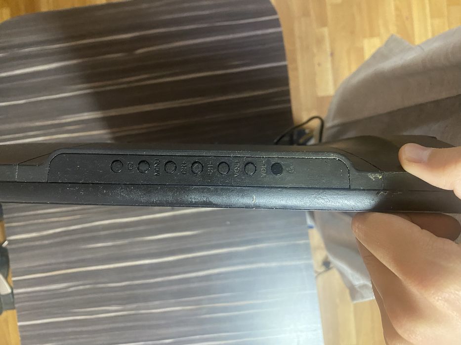 Телевизор Haier le28m600