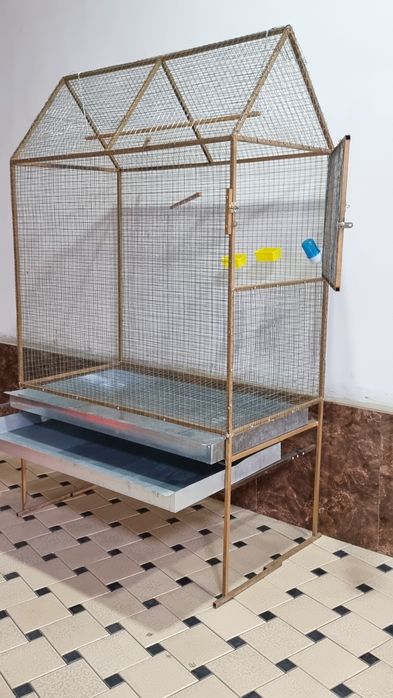 Har xil turdagi qushlar uchun qush qafas