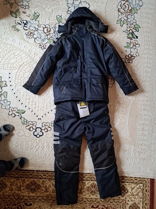 Спецодежда сатылады.